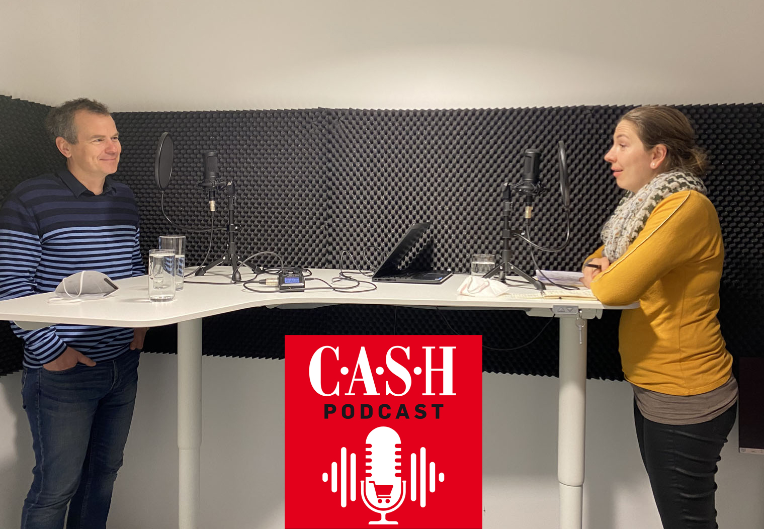 Herr Herzog und Frau Jurik beim CASH Podcast