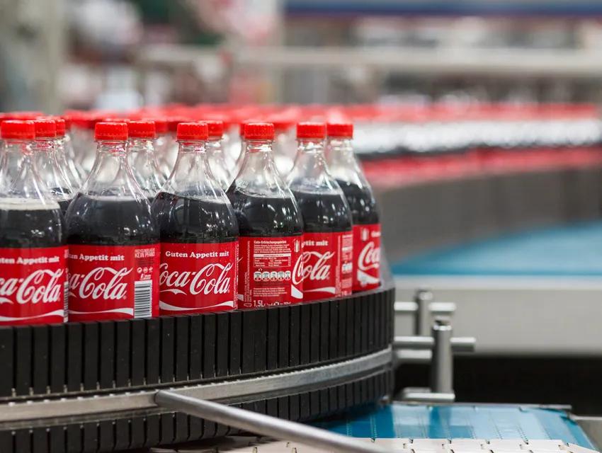 Abfüllanlage für Coca-Cola Flaschen