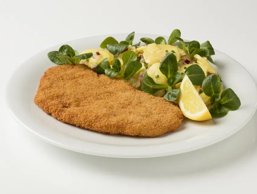 Ein Wiener Schnitzel mit Kartoffel-Vogelsalat von Landena