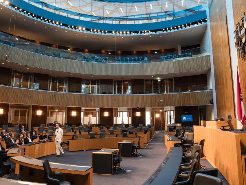 Foto Jubiläumsevent Parlamentsführung