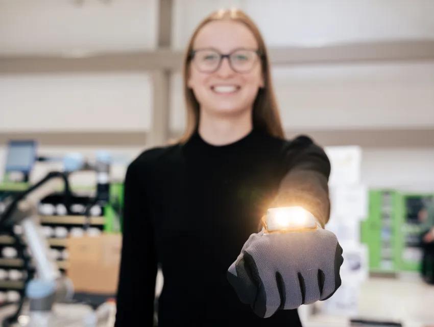 Foto des Handschuh-Scanners des Smart Production Lab