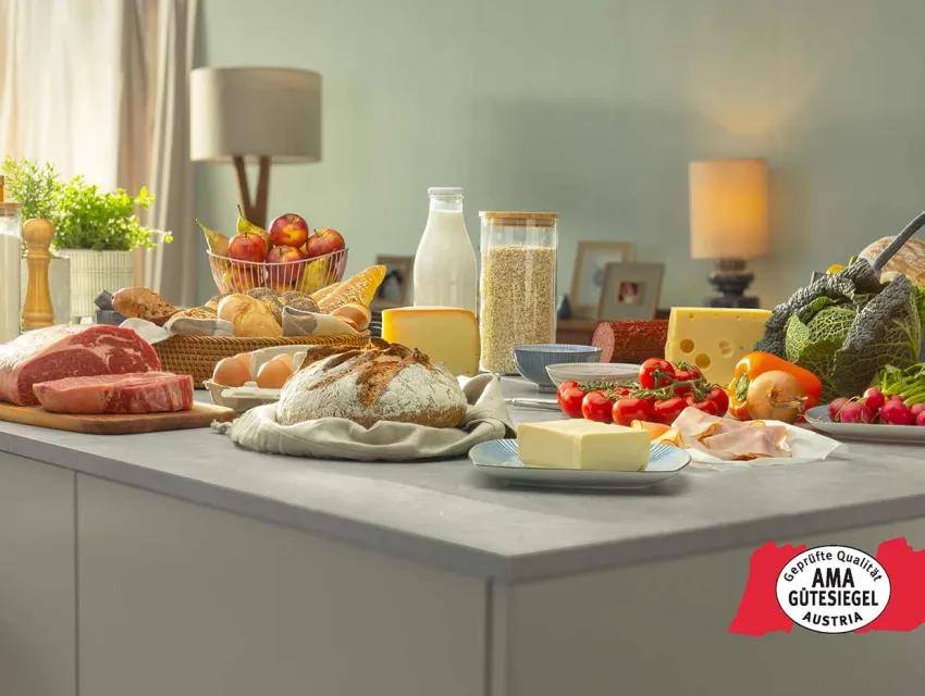 Verschiedene Produkte mit AMA Gütesiegel