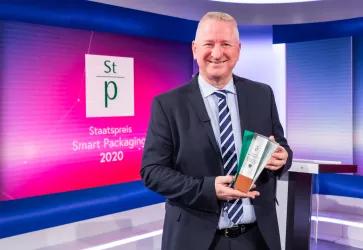 Joachim Kratschmayr mit dem Staatspreis für Smart Packaging