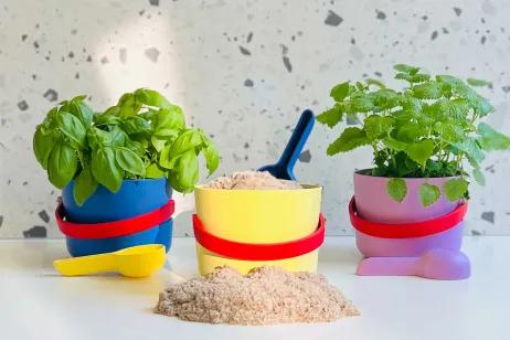 Anwendungsmöglichkeiten des fritzi Sandspielzeugs Foto des Sandspielzeugs von fritzi mit verschiedenen Anwendungsmöglichkeiten