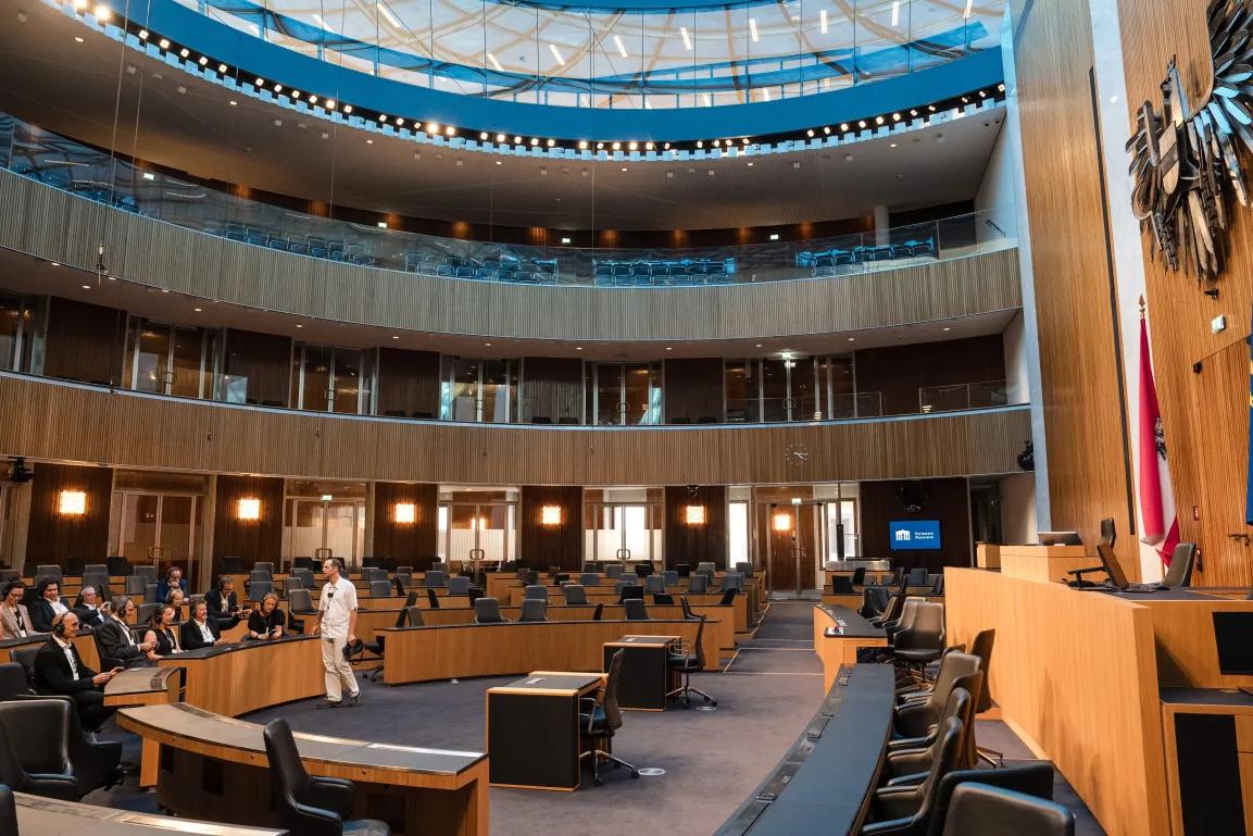 Foto Jubiläumsevent Parlamentsführung
