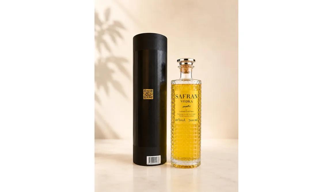 Safran Vodka mit Strichcode von Safran Leogang